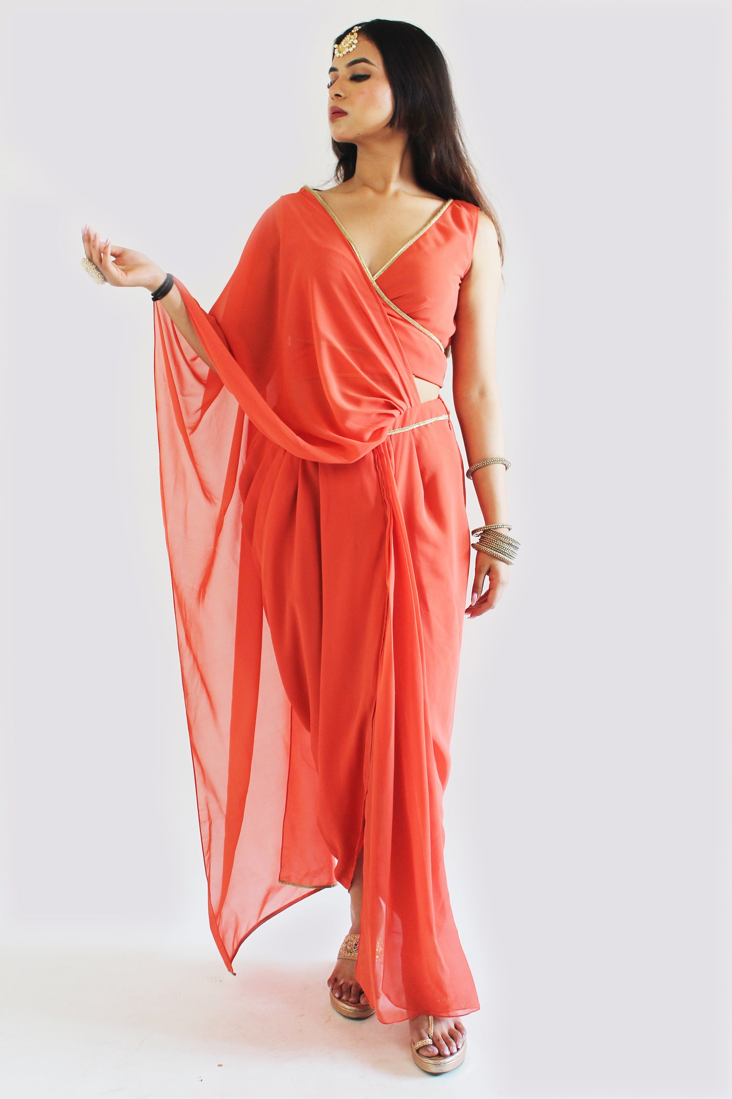 Genda Pre-Stitched Saree With Unstitched Blouse Fabric