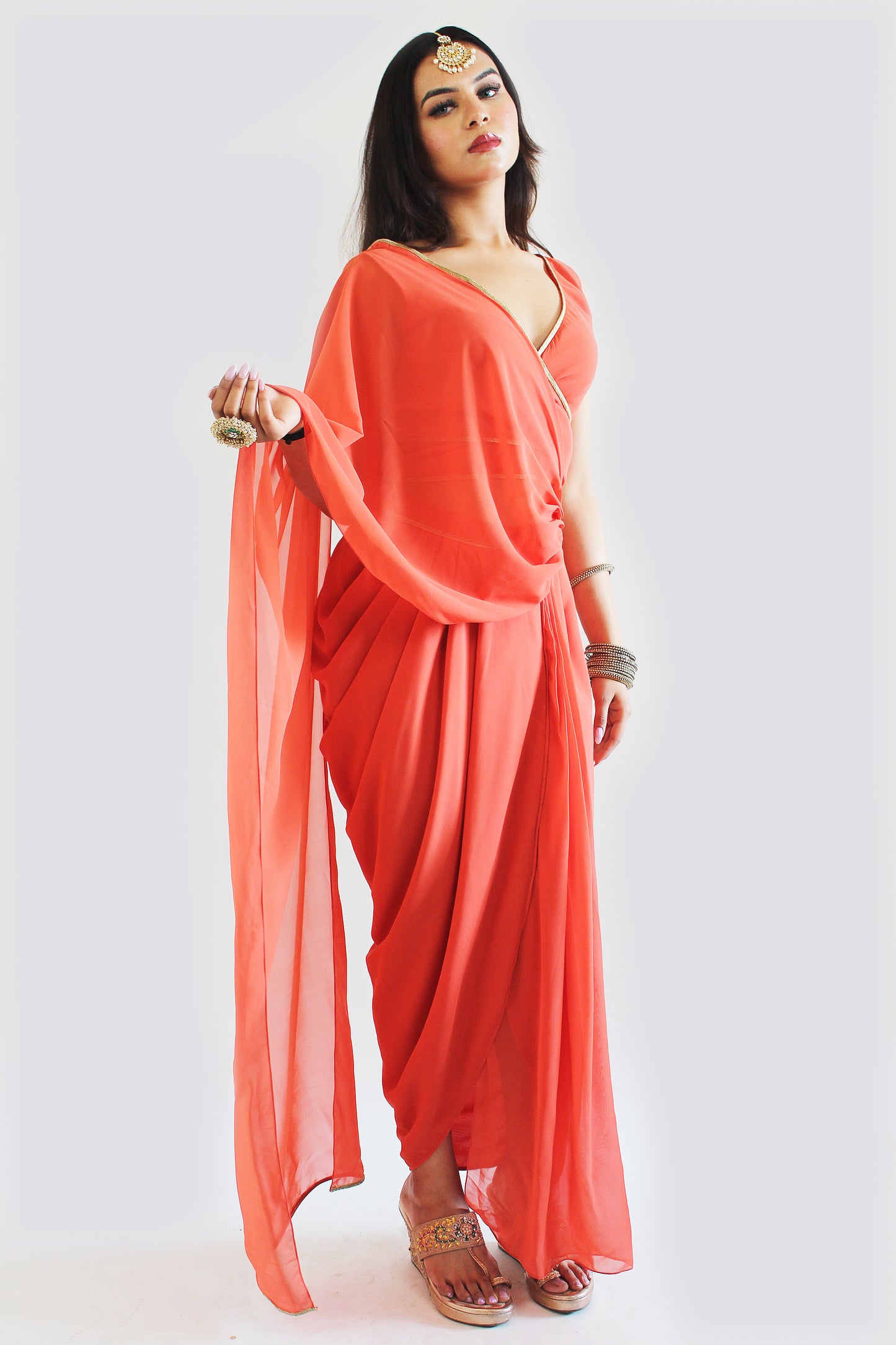 Genda Pre-Stitched Saree With Unstitched Blouse Fabric